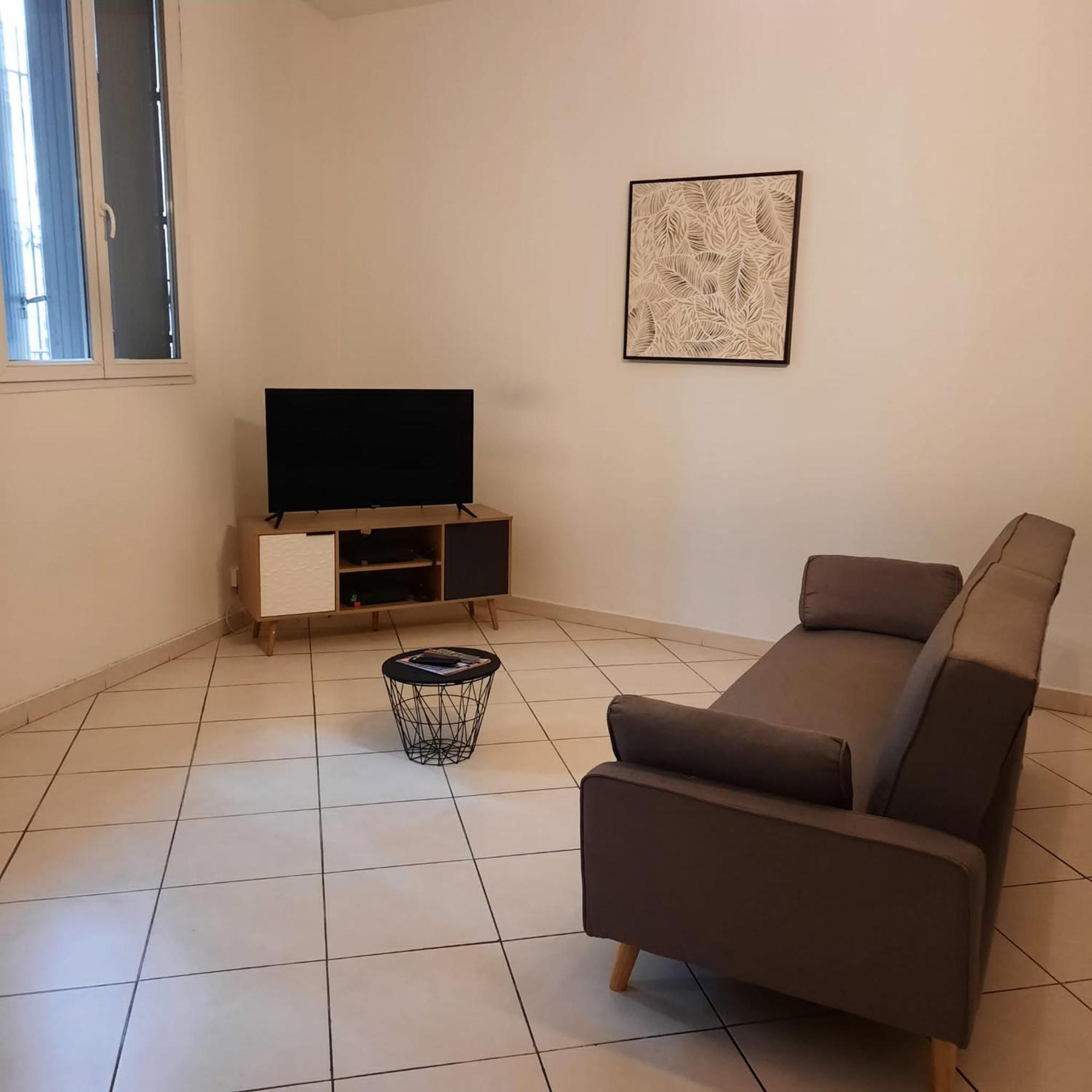 Le 1er Equipes Apartment